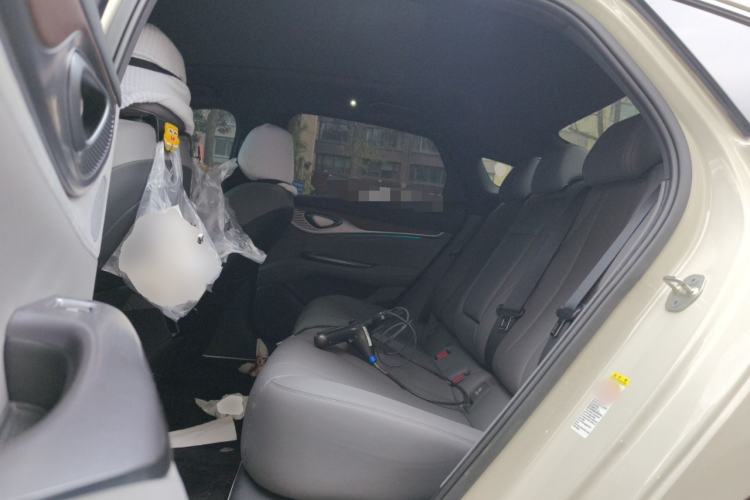 Used BYD Seal 2023 DM-i 1.5L 121km Prestige Model Left Rear Seat