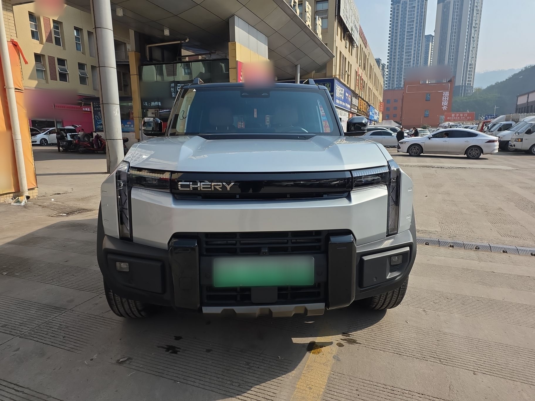 Под передней частью автомобиля