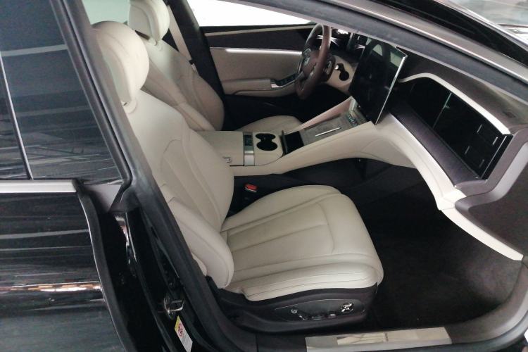 Used Denza Z9 2024 1100 km Four-Wheel Drive Max Version Right Front Seat