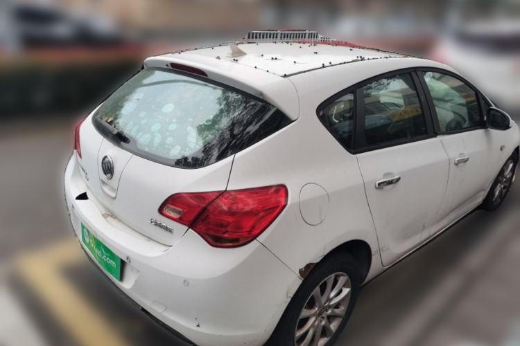 Used Buick GT 2010 XT 1.6L Manual Entry-Level Model
