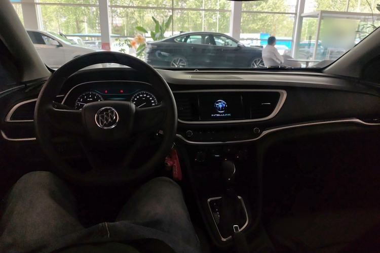 Used Buick GT 2021 1.3T Automatic Mild Hybrid Elite Version Center Console