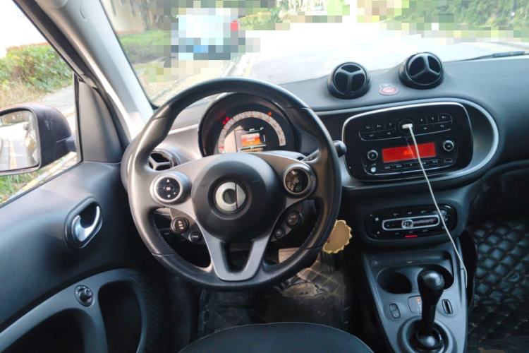 Used smart fortwo 2015 1.0L 52 kW Hardtop Passion Edition