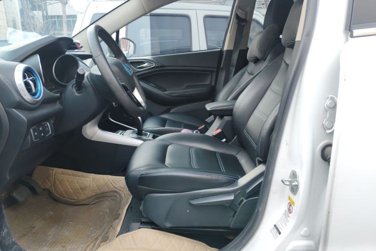 Used BYD Yuan New Energy 2018 EV360 Smart Connect Cool Edition Left Front Seat