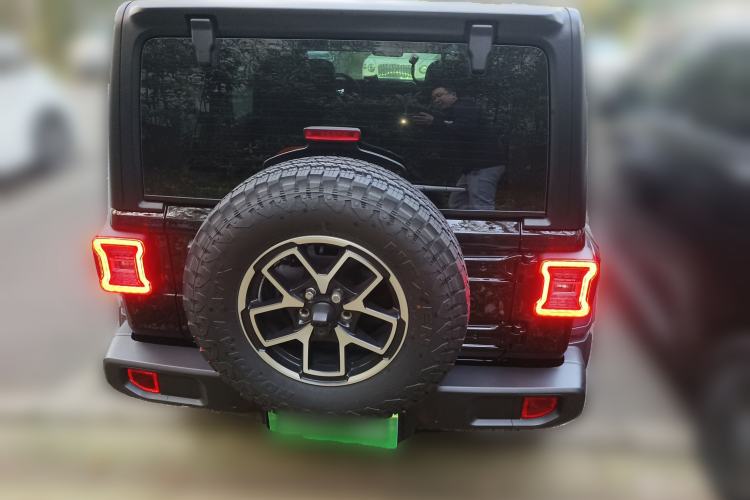 Used Jeep Wrangler 2024 2.0T Robin Hood Four-Door Edition Exterior 4