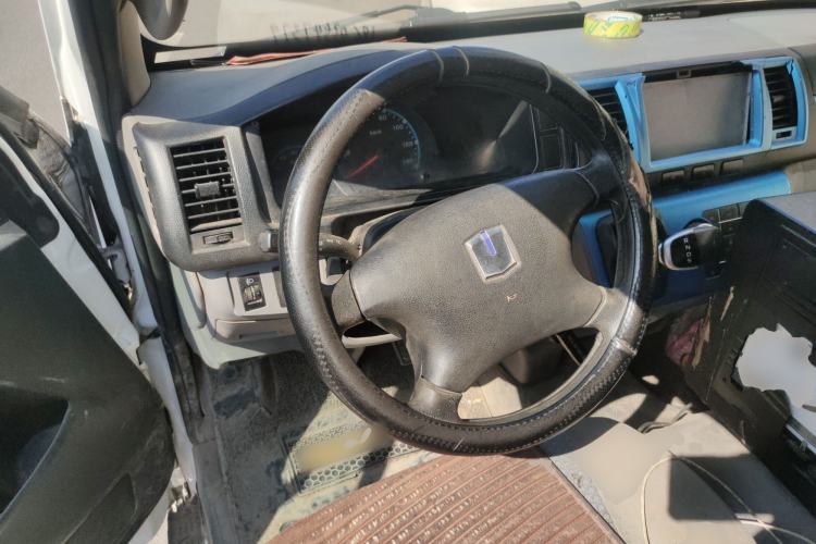 Used Farizon Xingxiang E6 2020 Van with High Roof 1365kg Payload Capacity Equipped with CATL's High-Energy Battery