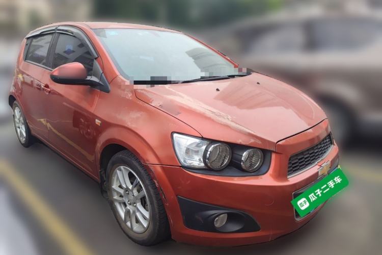 Used Chevrolet Aveo Sonic 2011 Hatchback 1.6L MT SX Front Right 45 Deg