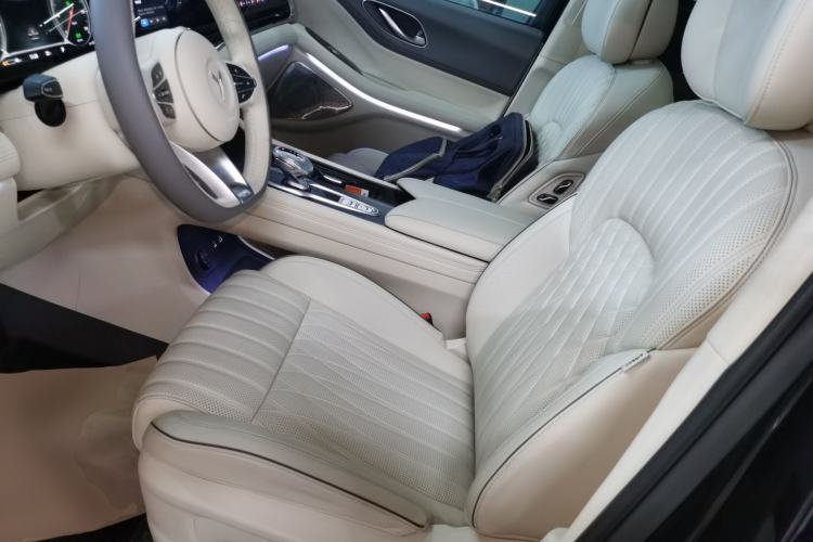 Used VOYAH Dream 2024 PHEV Ultra-Long Range Flagship Edition
