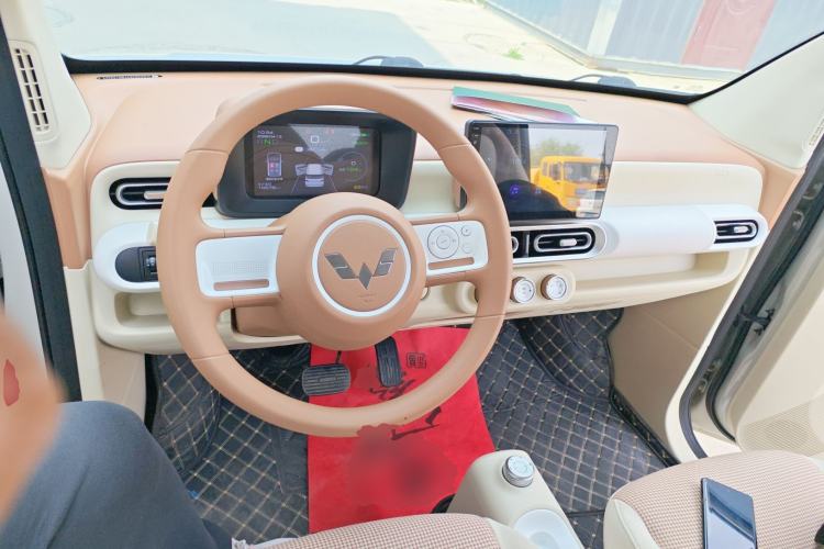 Used Wuling Hongguang MINIEV 2024 3rd Generation 215km Youth Edition Center Console