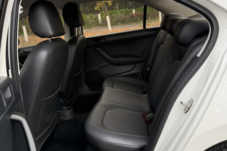 Used Volkswagen Santana 2018 1.5L Automatic Fashion Edition Interior 2