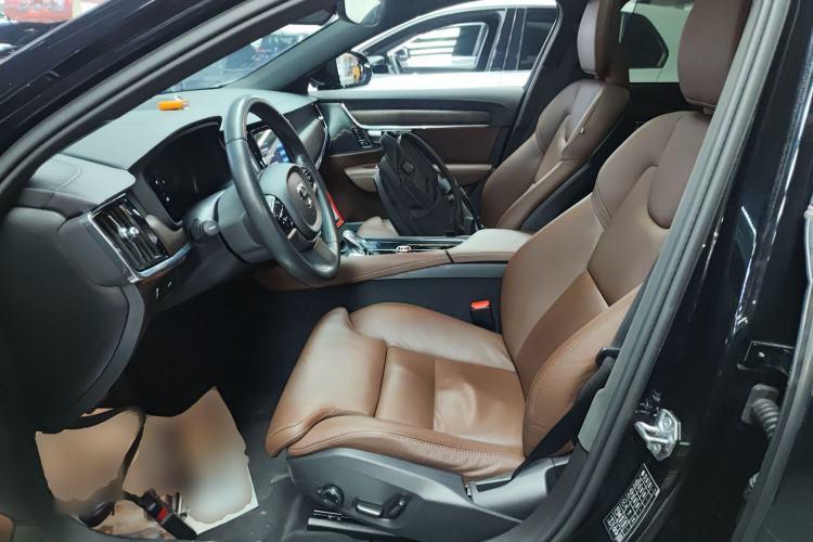 Used Volvo S90 2022 B5 Zhiyuan Luxury Edition