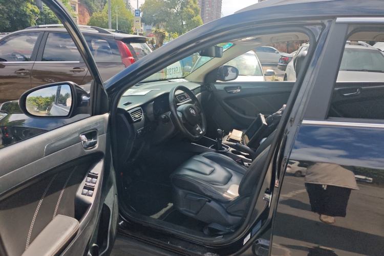 Used Dongfeng Fengon 580 2017 1.8L Manual Comfort Model Left Front Seat