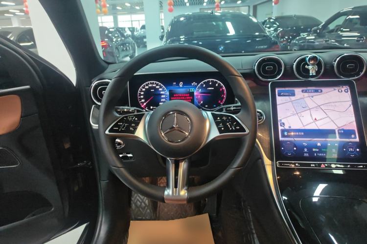 Used Mercedes-Benz GLC 2024 GLC 260 L 4MATIC Dynamic Edition 5-seater Steering Wheel