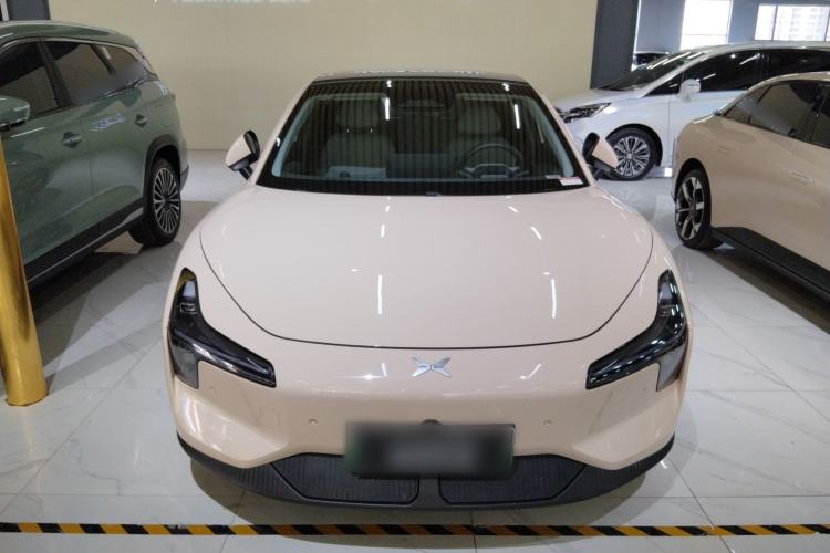 Used XPeng MONA M03 2024 620 with Ultra-Long Range
