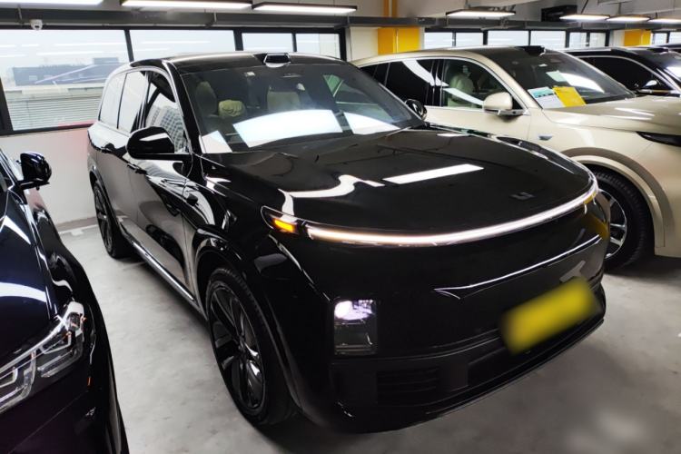 Used Li Auto L9 2024 Ultra Model Front Right 45 Deg