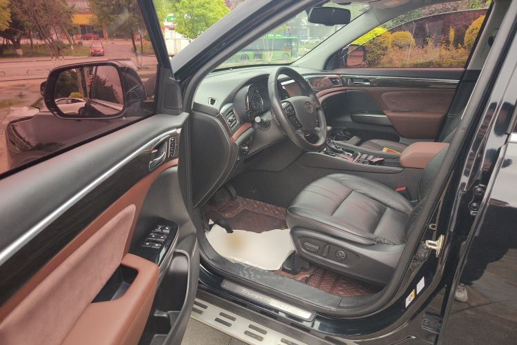 Used GAC Trumpchi GS8 2017 320T Two-Wheel Drive Luxury Smart Connectivity Version (7 Seats) Driver Seat