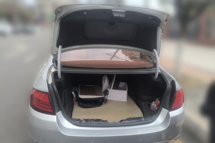 Used BMW 5 Series 2012 523Li Luxury Model
