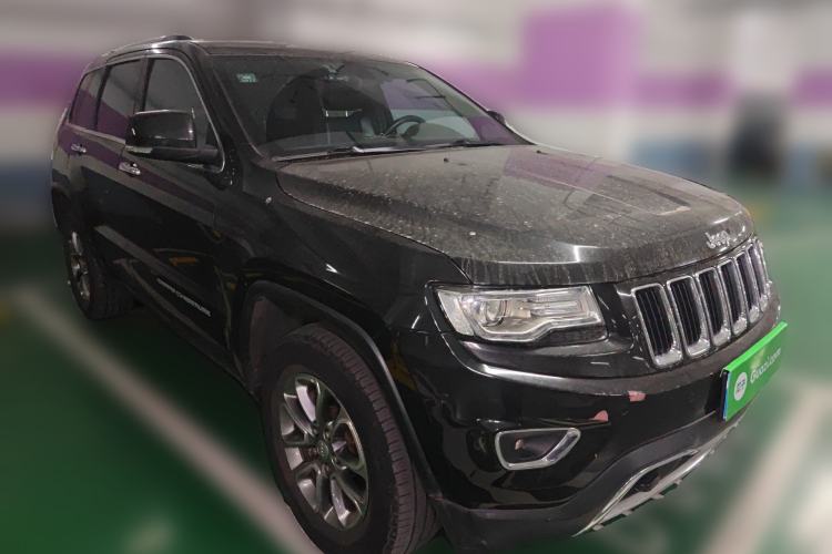 Used Jeep Grand Cherokee 2014 3.6L Elite Navigation Edition Front Right 45 Deg