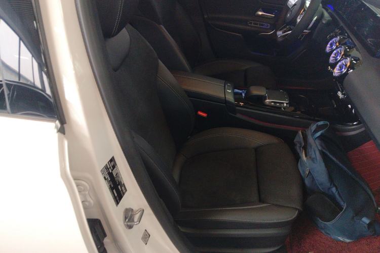 Used Mercedes-Benz A-Class 2022 Revised Version A 200 L Sport Sedan Fashionable Style
