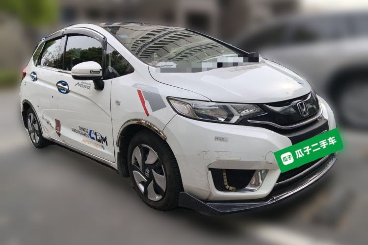 Used Honda Fit 2014 1.5L SE CVT Fashion Model Front Right 45 Deg