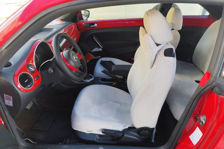 Used Volkswagen Beetle 2014 1.2TSI Fashion Edition Left Front Seat