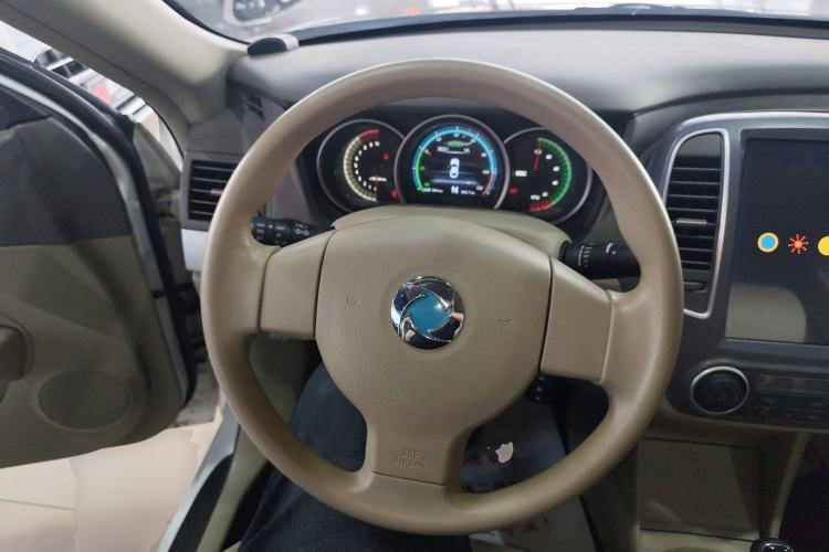 Used Dongfeng Junfeng E11K 2019 Standard Model Steering Wheel