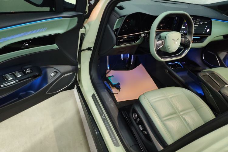 Used Hongqi EH7 2024 690 Pro
