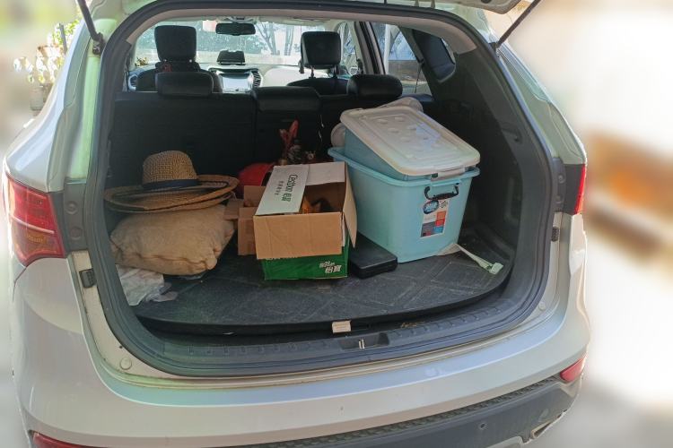 Used Hyundai Santa Fe 2013 2.4L Automatic 2WD Comfort Edition