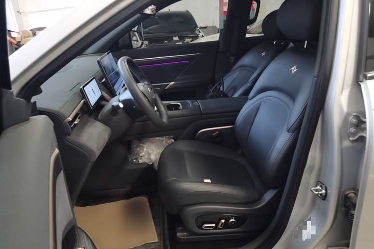 Used Dongfeng eπ eπ008 2024 210Max Range-Extended Version 6 Seats