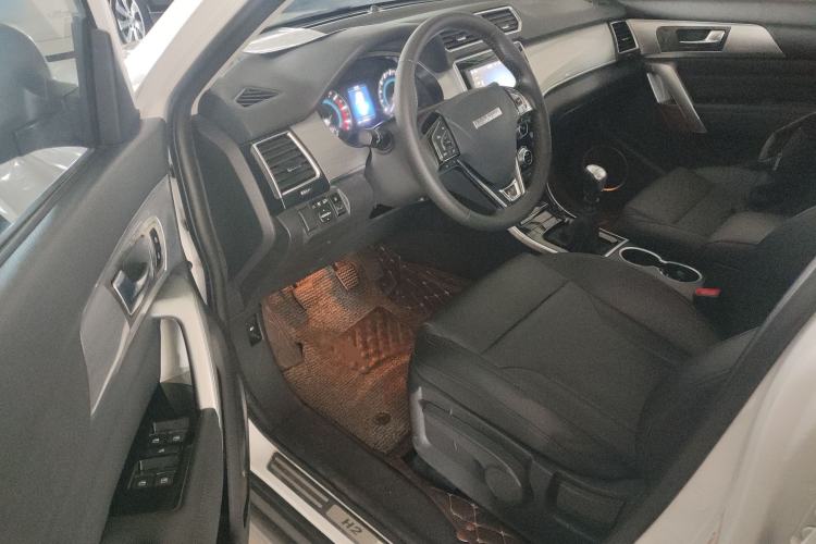 Used Haval H2 2017 Red-Label 1.5T Manual Two-Wheel Drive Luxury Model