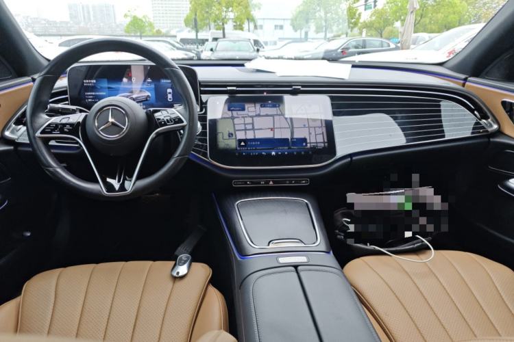 Used Mercedes-Benz E-Class 2024 E 260 L Center Console