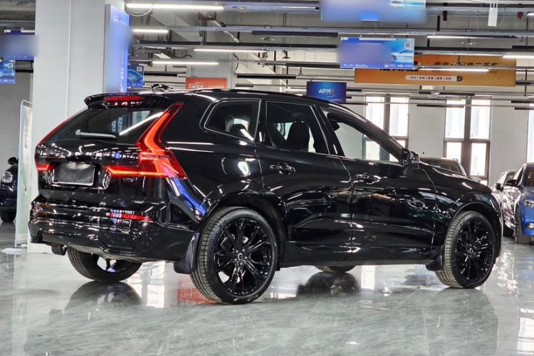 Used Volvo XC60 2026 B5 4x4 Smart Range Extreme Night Black Edition