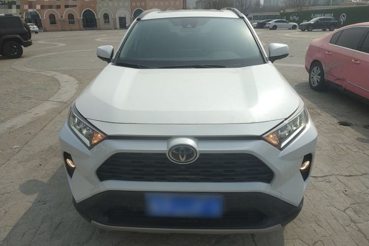 Used Toyota RAV4 2021 2.0L CVT Two-Wheel Drive Fashion Edition