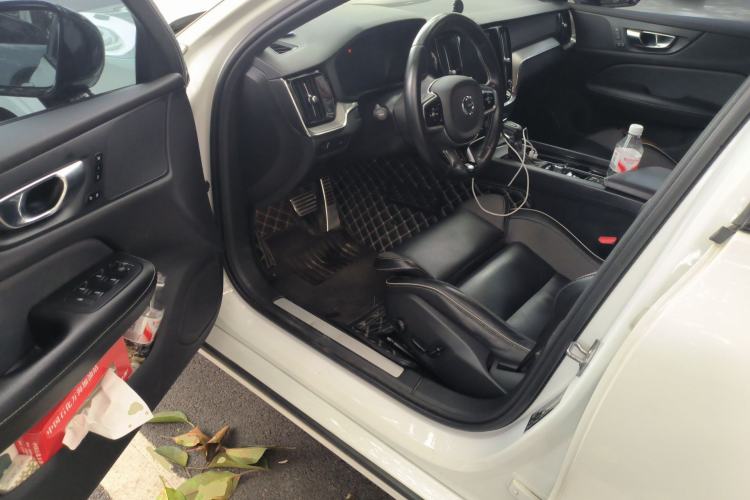 Used Volvo S60 2020 T4 Zhiyuan Sport Edition Driver Seat