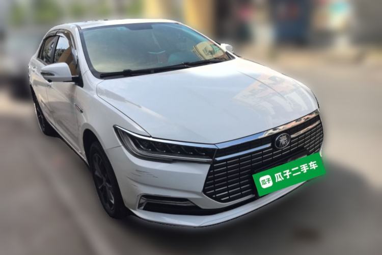 Used BYD Qin New Energy 2021 Travel Edition Front Right 45 Deg