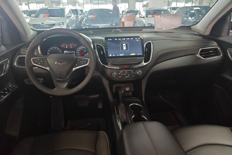 Used Chevrolet Equinox 2019 535T Automatic Chijie Edition China VI Center Console
