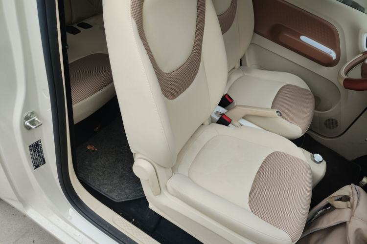 Used Wuling Hongguang MINIEV 2024 3rd Generation 215km Youth Edition Right Front Seat