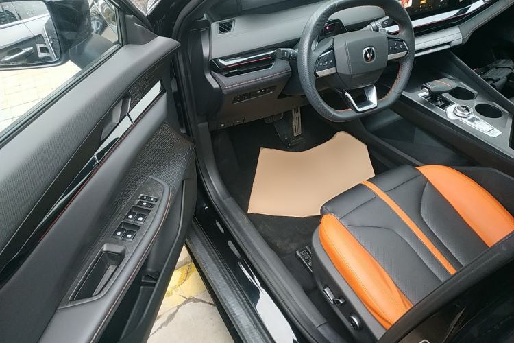 Used Changan UNI-V 2024 1.5T Prestige Sport Edition