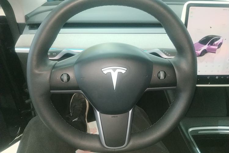 Used Tesla Model Y 2024 Rear-Wheel-Drive Version Steering Wheel