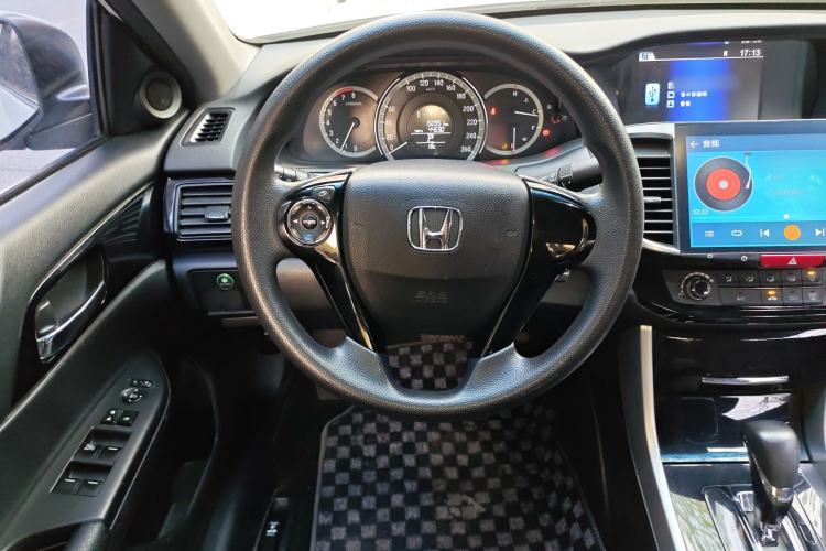 Used Honda Accord 2016 2.0L Comfort Edition
