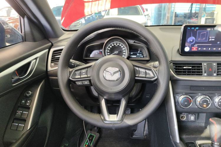 Used Mazda CX-4 2018 2.0L Automatic Two-Wheel Drive Blue Sky Dynamic Version China V Standard