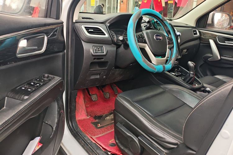 Used SWM X7 2017 1.5T Manual Inter Milan 110th Anniversary Edition 7-seater
