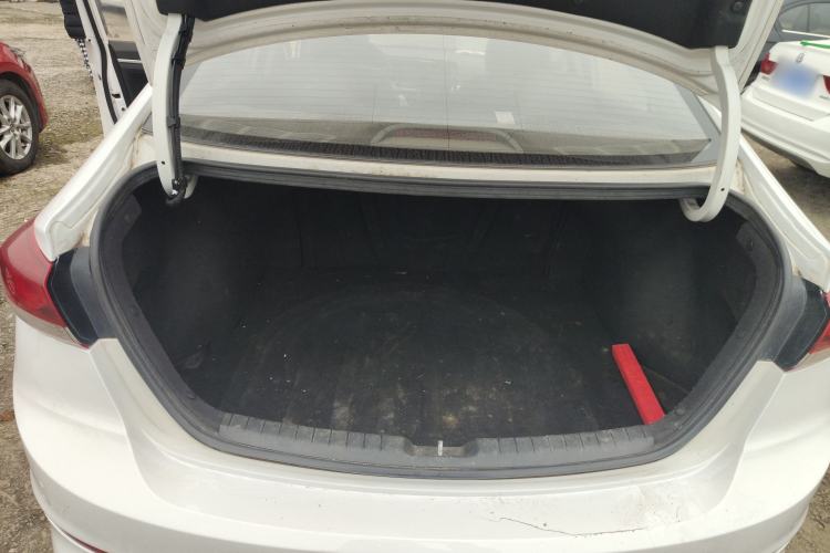 Used Hyundai Elantra (6th Generation / Lingdong) 2016 1.6L Automatic ZhiXuan – Elite Version
