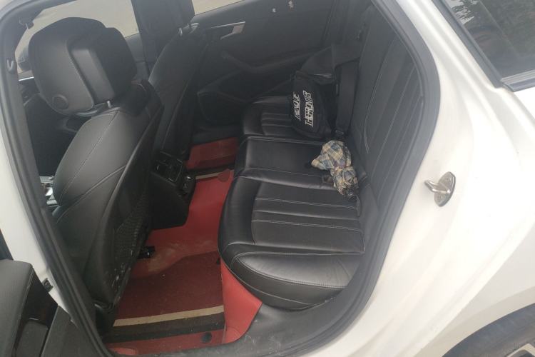 Used Audi A4L 2023 40 TFSI Luxury Dynamic Model
