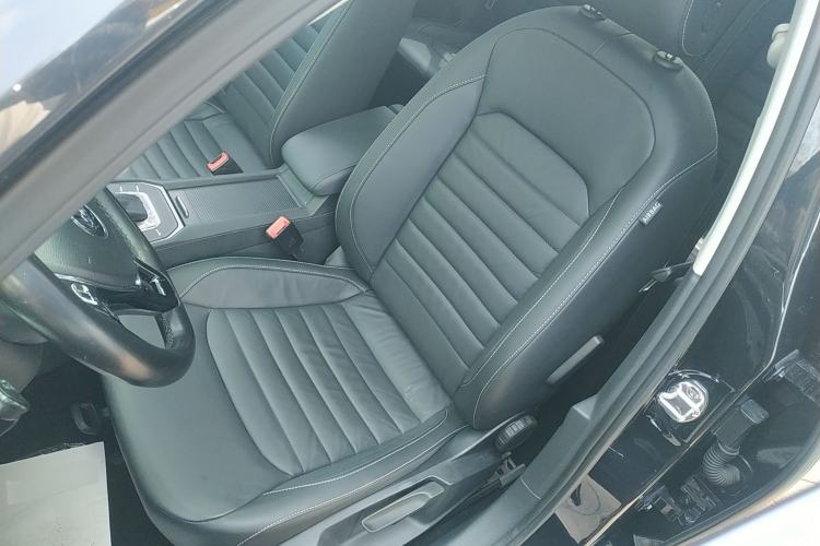 Used Volkswagen Lamando 2018 280TSI DSG Comfort Edition Left Front Seat