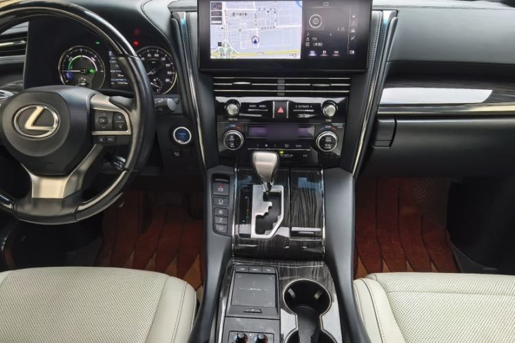 Used Lexus LM 2020 300h Seven-Seat Elegant Edition