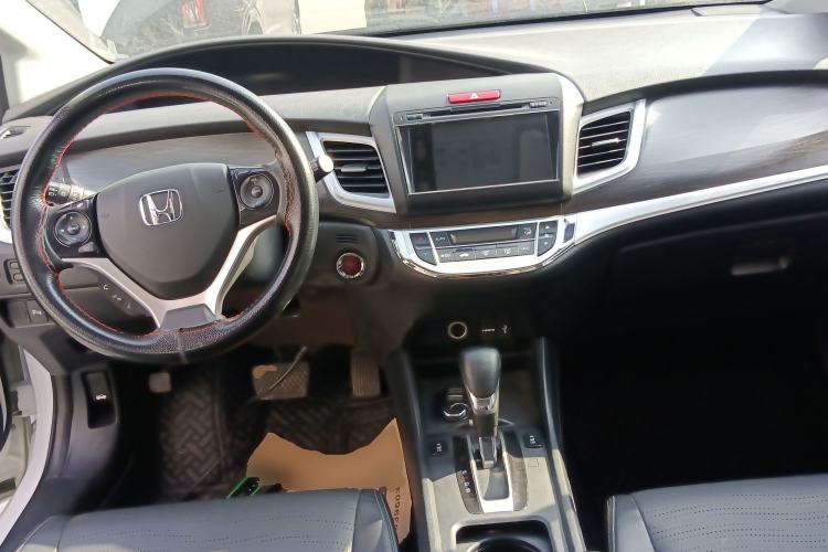 Used Honda Jade 2014 1.8L CVT Luxury Edition 5 seats