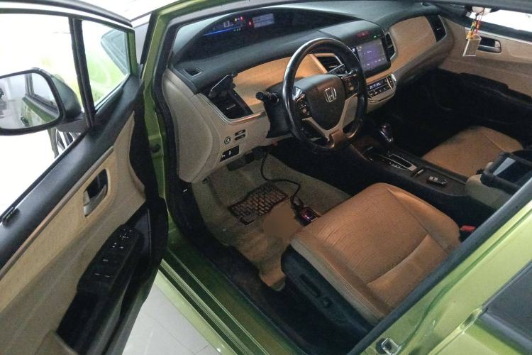 Used Honda Jade 2013 1.8L CVT Luxury Edition 5 seats