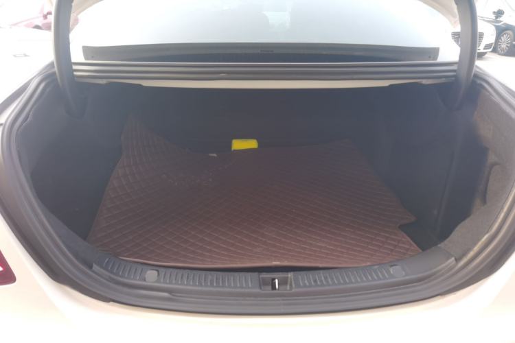 Used Mercedes-Benz E-Class 2019 Facelifted E 300 L Stylish Version Trunk