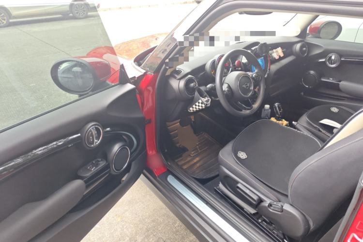 Used MINI 2020 1.5T ONE PLUS Driver Seat