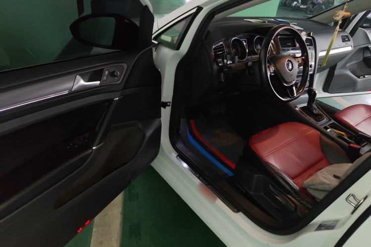 Used Volkswagen Golf 2017 230TSI Automatic Comfort Edition – Celebrating Milestone of One Million Units